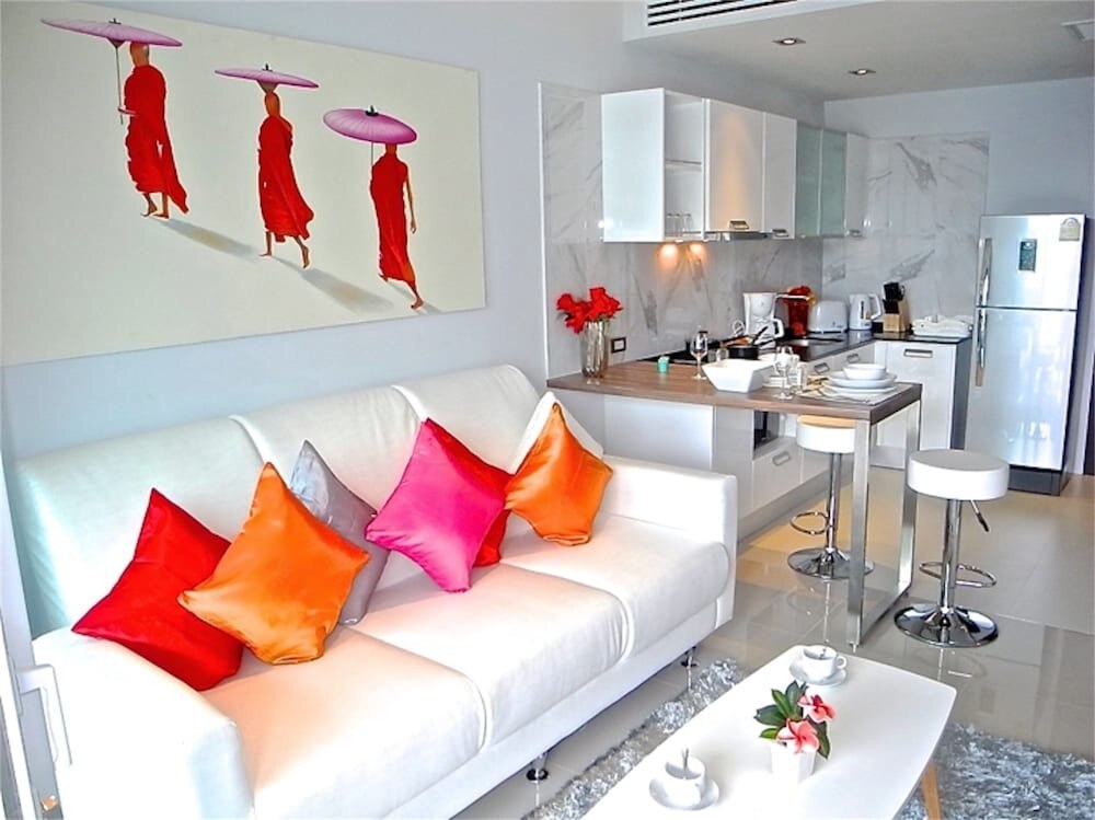 Emerald Patong 1 bedroom Apartment Nice View - Tap to explore photos