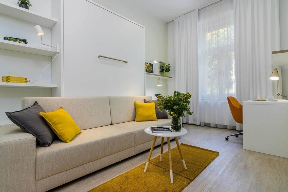 Francouzska Modern Apartment - Tap to explore photos