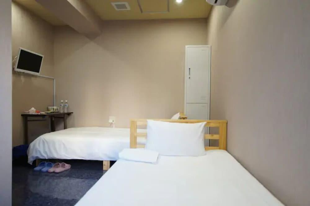 TokyoGuest Nihonbashi Room Type - Twin Room