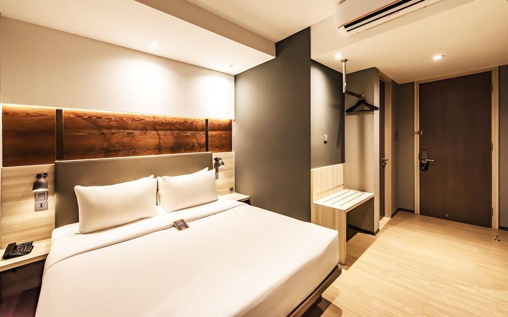 Stanley Wahid Hasyim Jakarta Room Type - Superior Double Room