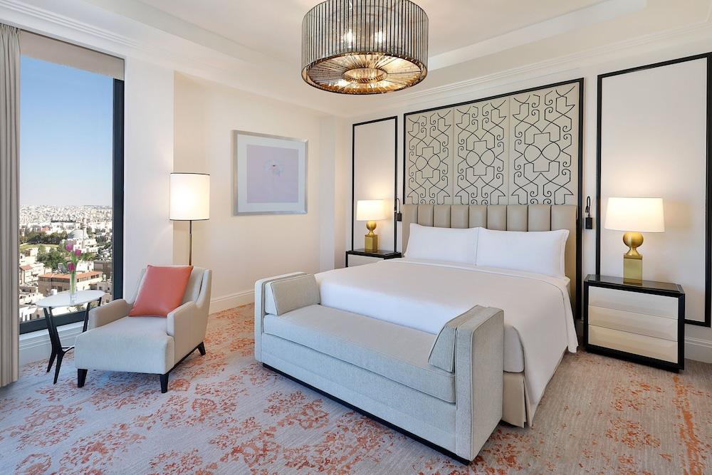 The St. Regis Amman by Marriott Room Type - Deluxe Room, 1 King Bed