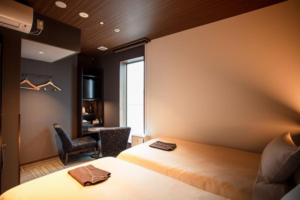 Jhotel Tokyo GEO Room Type - Deluxe Twin Room