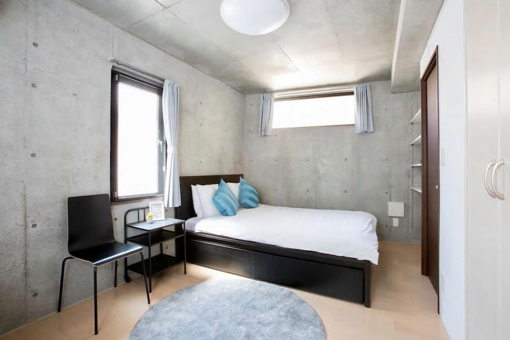Laffitte Tokyo Room Type - Triple Room 2-4F, Non Smoking