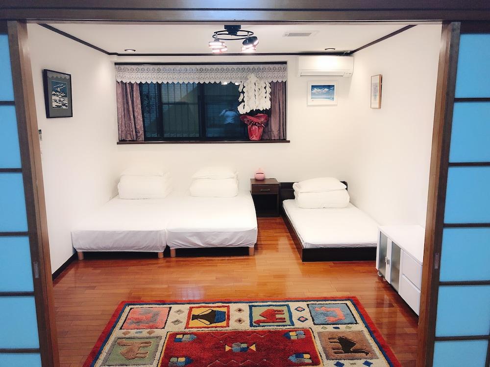 Guanjing Apartment - Tap to explore photos