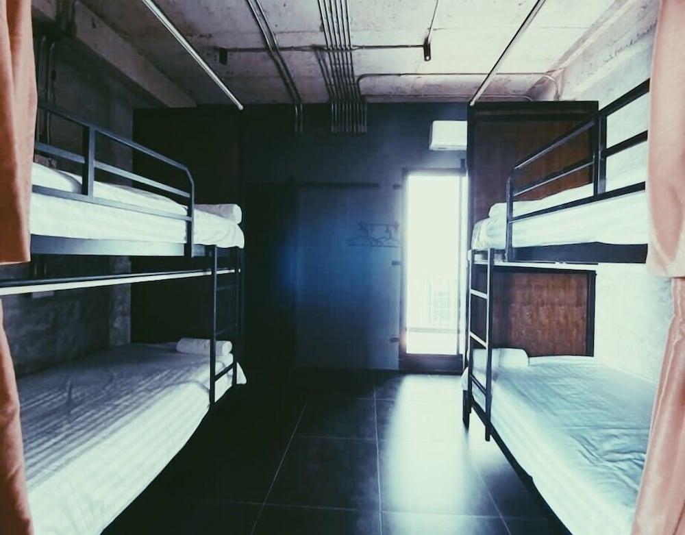 The LOCAL Ari - Hostel Room Type - Comfort Shared Dormitory (Room 1)