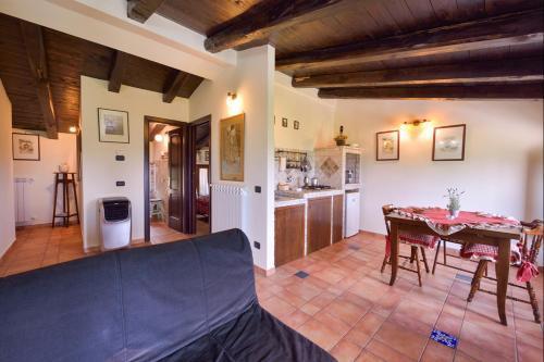Il Casale delle Ginestre Bed & Breakfast - Tap to explore photos