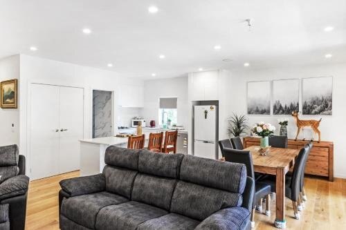 Olinda Two Bedroom Apartment - B2 Room Type - Two-Bedroom Apartment Olinda Two Bedroom Apartment - B2 Room Type - Two-Bedroom Apartment