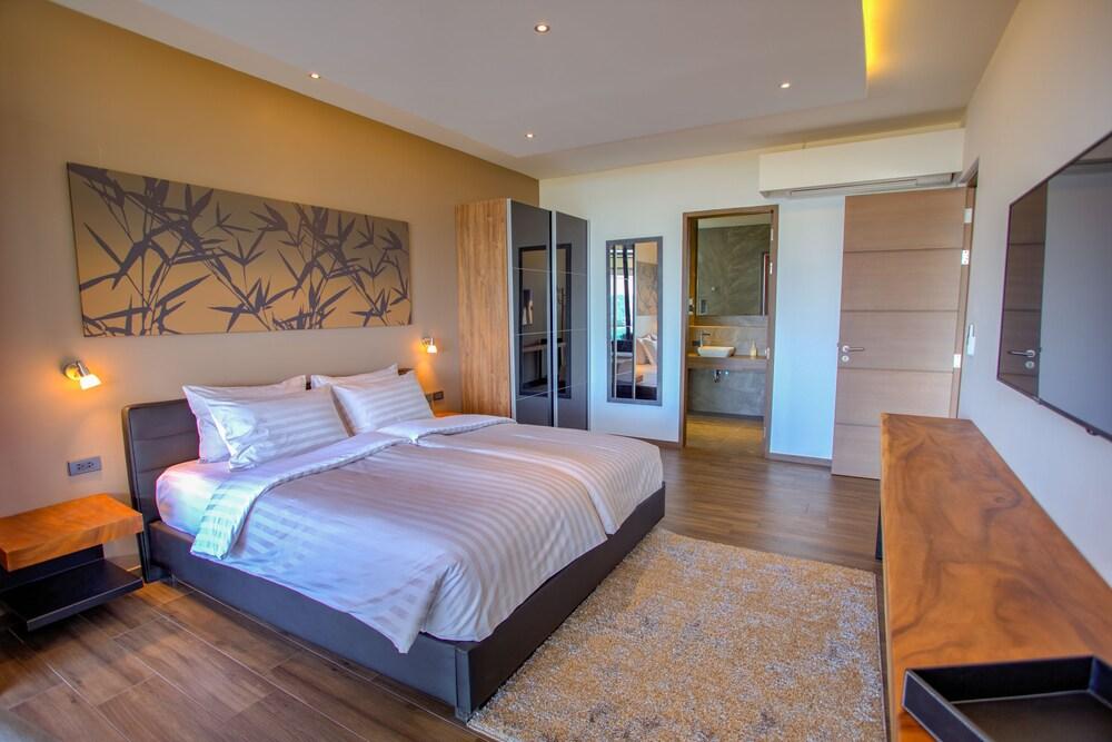 Ocean Rock Kalim Room Type - Panoramic Apartment, Sea View