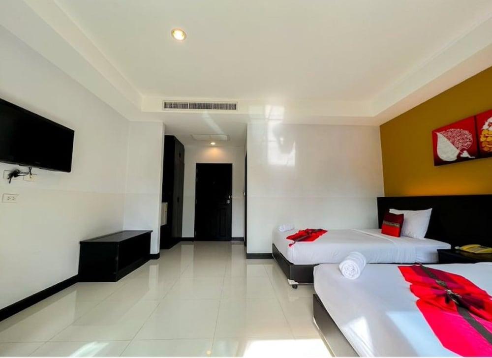 Naiyang Beach Hotel Room Type - Superior Twin Room Naiyang Beach Hotel Room Type - Superior Twin Room
