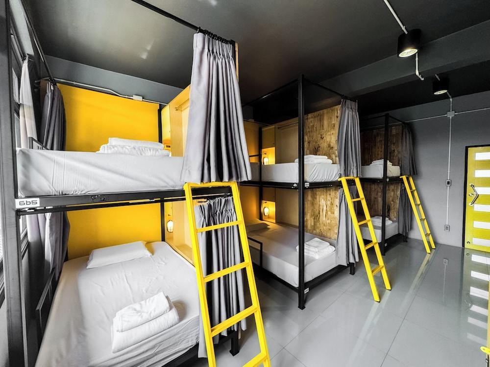Room 22 Hostel - near Chinatown Room Type - Shared Dormitory, Mixed Dorm