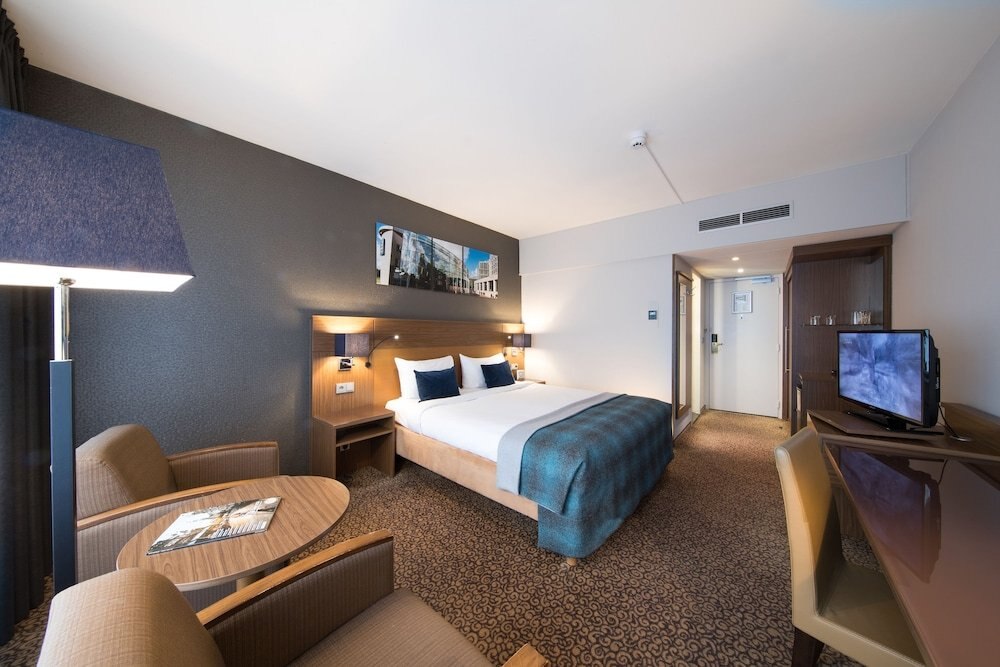 Bilderberg Garden Hotel Room Type - Deluxe Room Bilderberg Garden Hotel Room Type - Deluxe Room