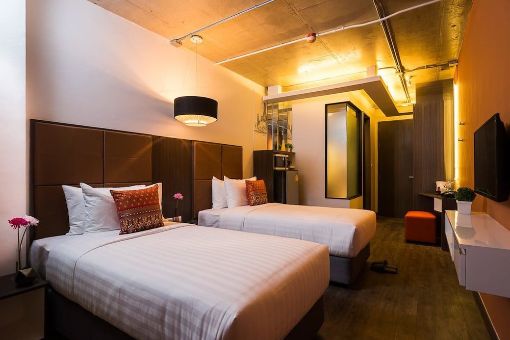 Aim House Bangkok Hotel Room Type - Standard Twin Room