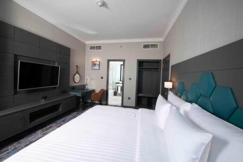 Jannah Dubai Creek Hotel - Tap to explore photos