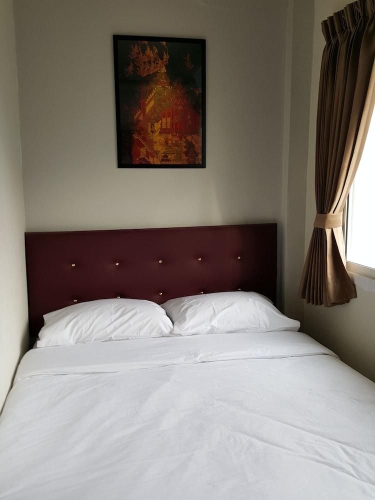 Bangkok Check Inn - Hostel Room Type - Standard Double Room