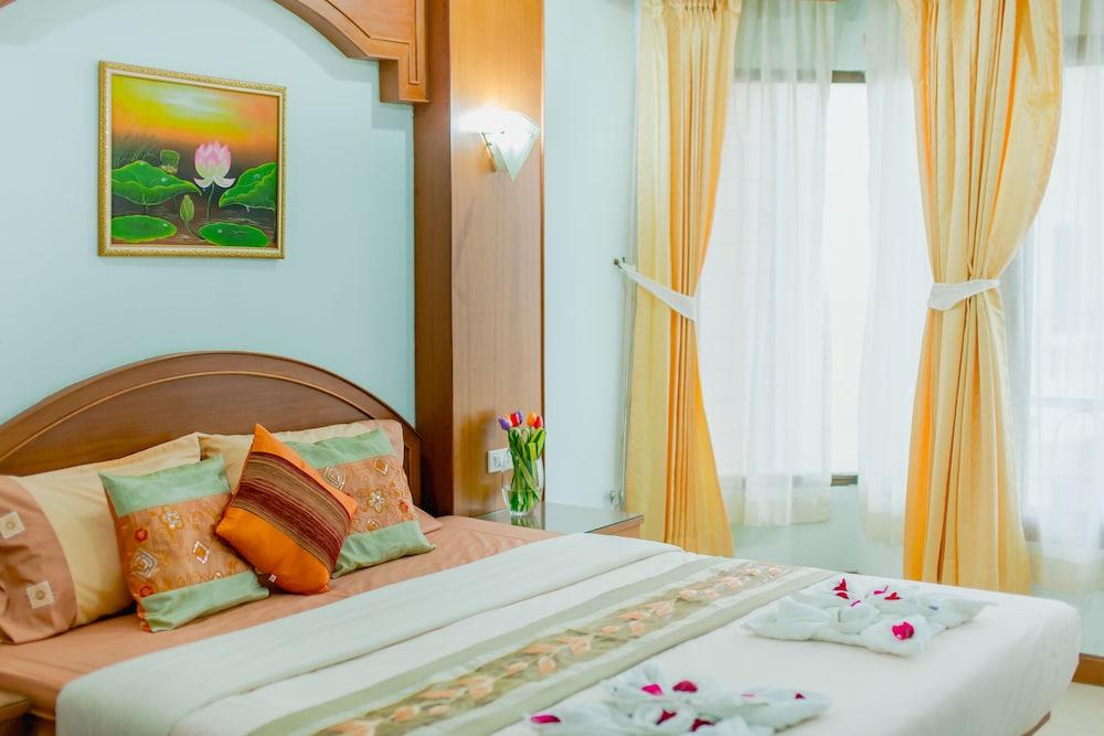 RK Guesthouse Room Type - Deluxe Room, 1 Bedroom