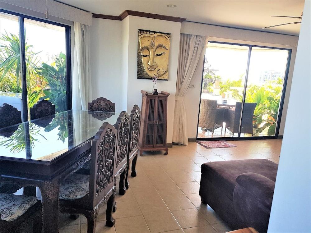 Fantastic 2 bed With Huge Balcony & sea Views - Tap to explore photos