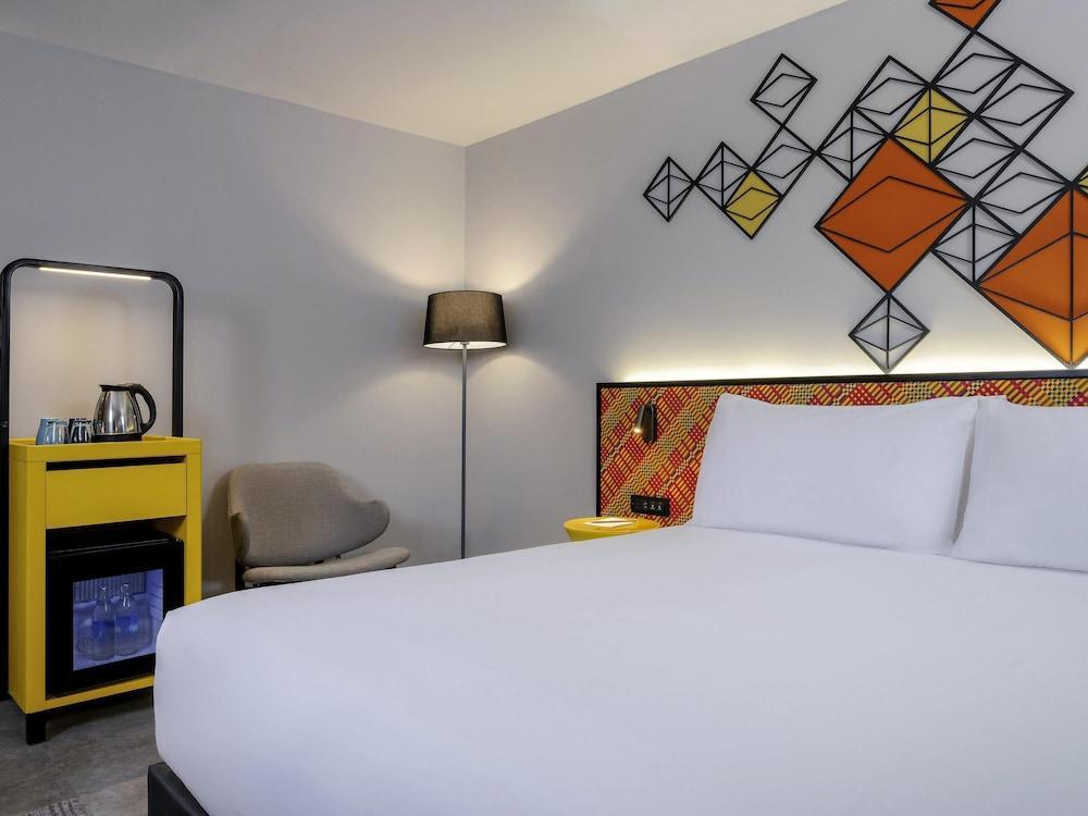 ibis Styles Bangkok Silom - Tap to explore photos