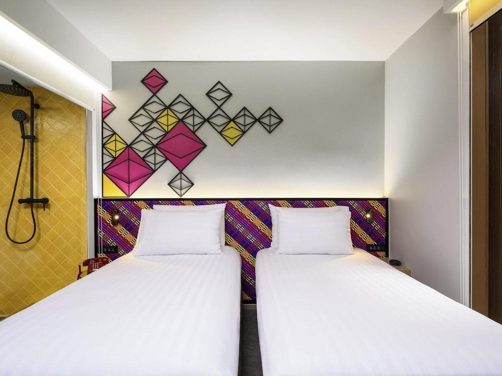 ibis Styles Bangkok Silom Room Type - Standard Room, 2 Twin Beds