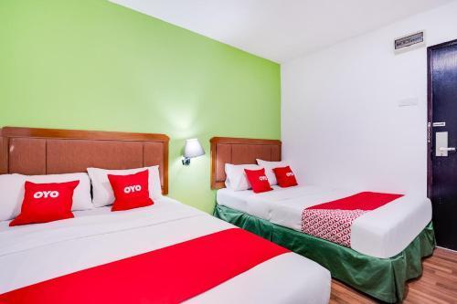 OYO 89652 Bjorn Boutique Hotel - Tap to explore photos