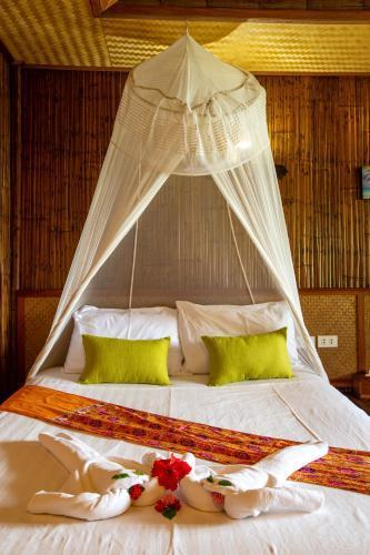Railay Garden View Resort - Tap to explore photos