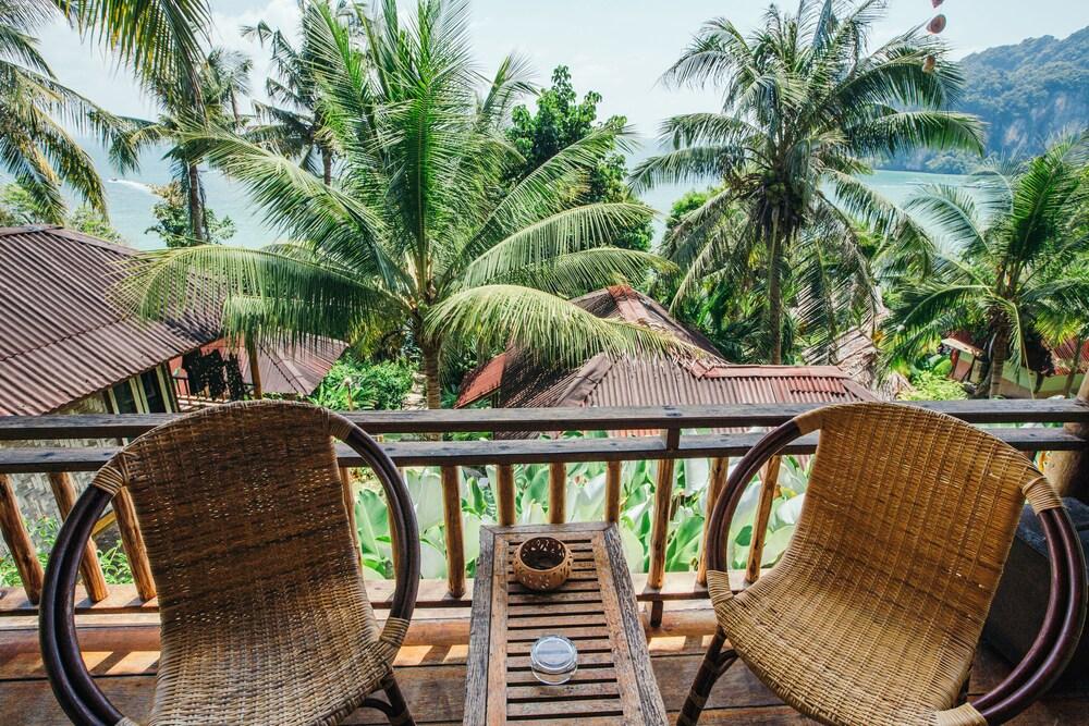 Railay Garden View Resort Room Type - Bungalow, Sea View (Fan ) Railay Garden View Resort Room Type - Bungalow, Sea View (Fan )
