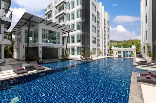 Kamala Regent by RESAVA Room Type - Apartment with Pool View 