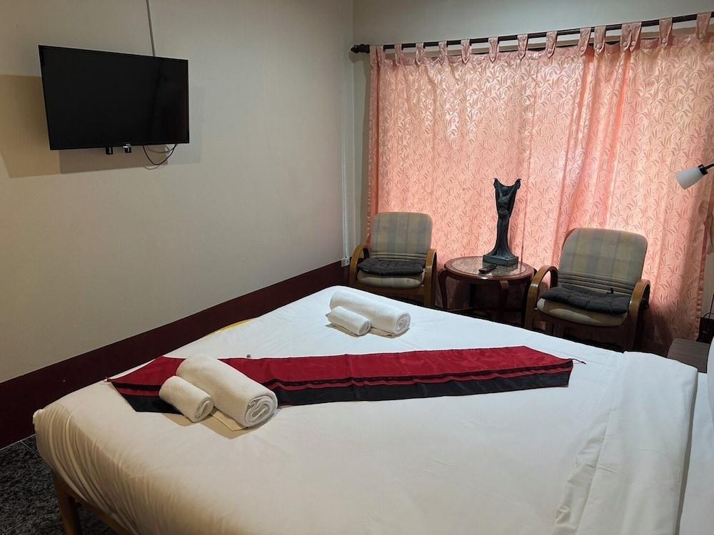 Kata Leaf Resort Room Type - Room