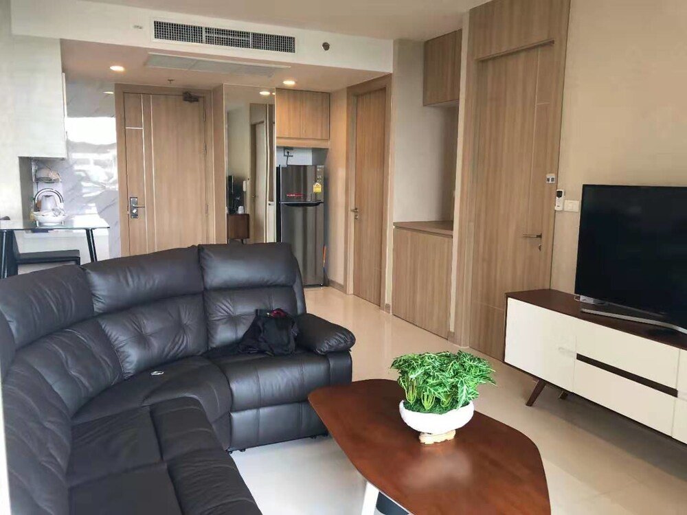 The Riviera Wongamat Hong Apartment - Tap to explore photos