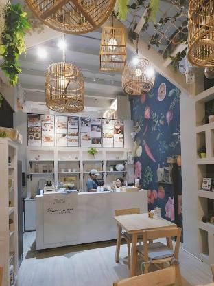 Kinnon Deluxe Hostel Coworking Cafe - Tap to explore photos