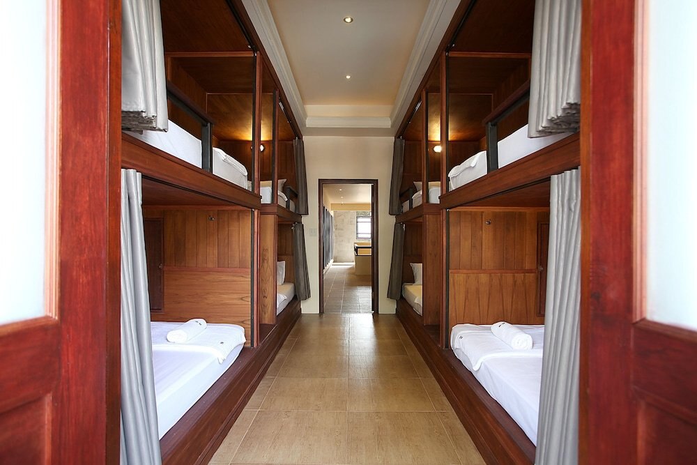 Hogwortz hostel Krabi - Tap to explore photos