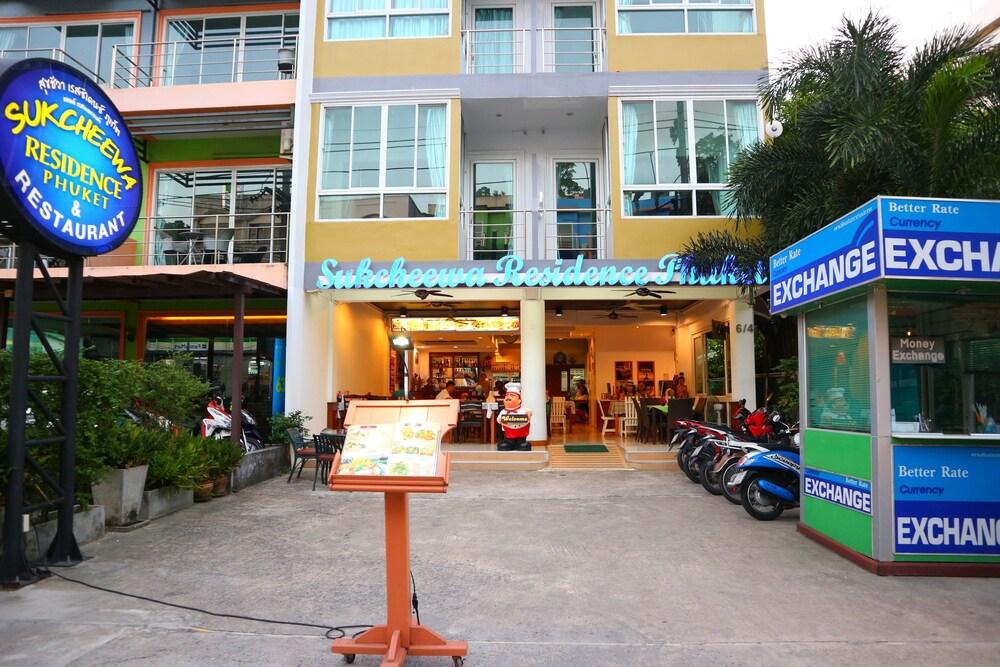 Sukcheewa Residence Phuket - Tap to explore photos