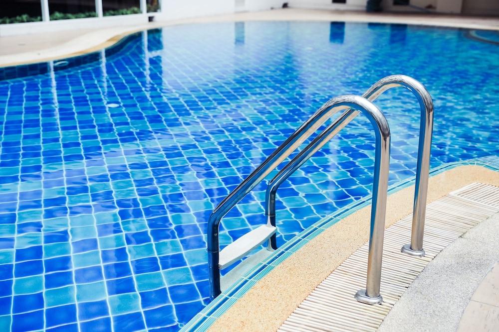 Thaisun Bangkok Hotel - Tap to explore photos