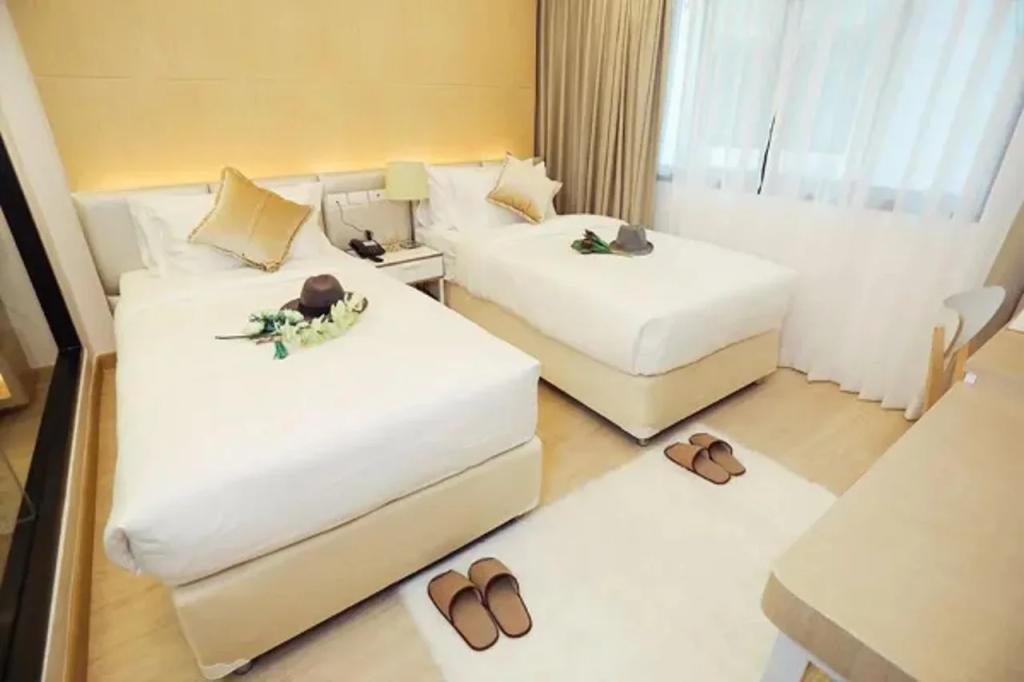 Thaisun Bangkok Hotel - Tap to explore photos