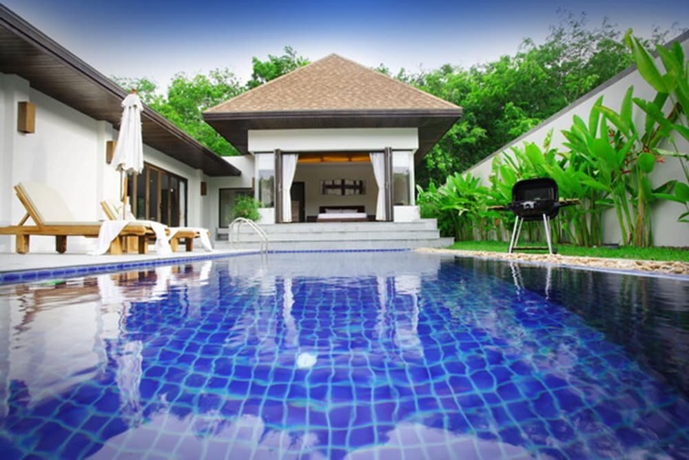 Villa Lombok by Holiplanet - Tap to explore photos