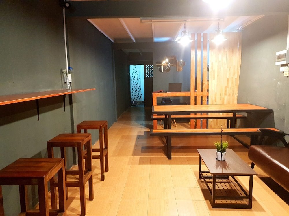 We Bangkok at Metro Park - Hostel - Tap to explore photos