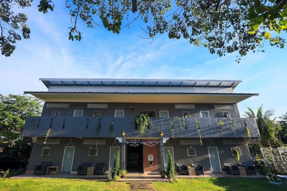 Phuket Nonnita Boutique Resort & Organic Farm - Tap to explore photos