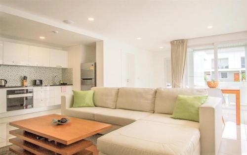 Horizon Residence Rentals - Tap to explore photos