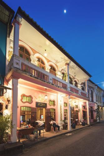 2ROOMS Boutique House