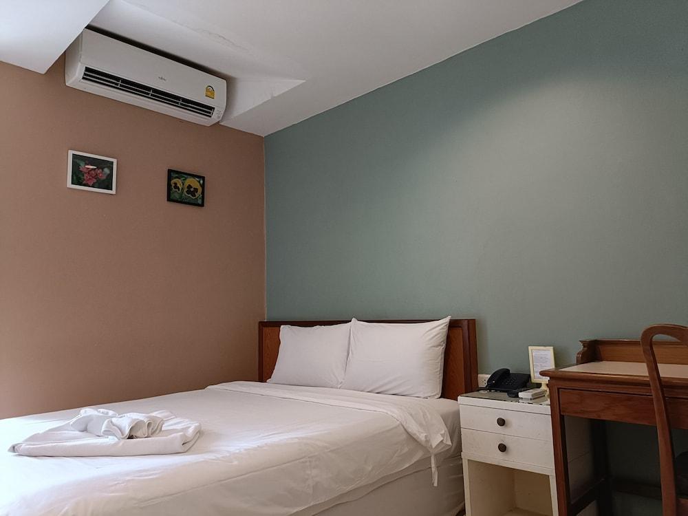 JL Bangkok Room Type - Superior Double Room