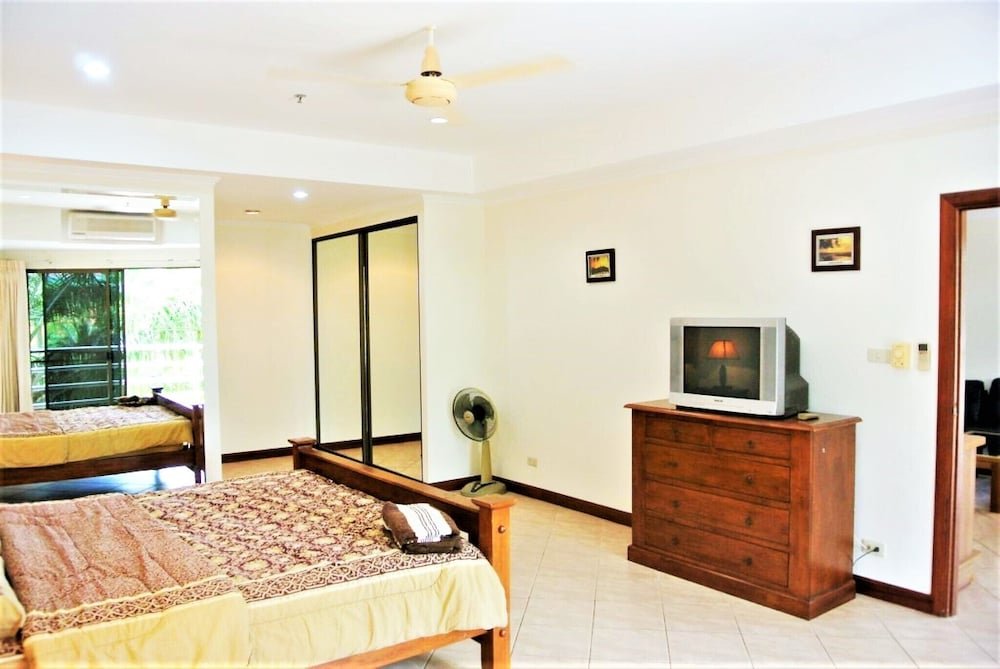 View Talay 2 - 1 bed Jomtien - Tap to explore photos