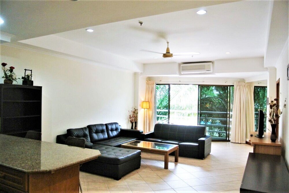 View Talay 2 - 1 bed Jomtien - Tap to explore photos