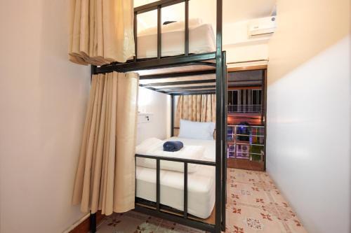 Baan Kamala Backpacker Room Type - Twin Room with Shared Bathroom