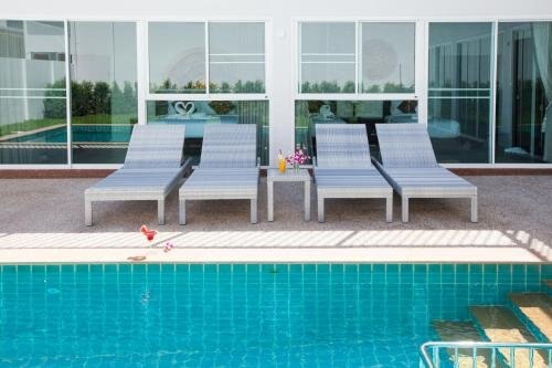 Lux Pool Villas Krabi Ao Nang - Tap to explore photos