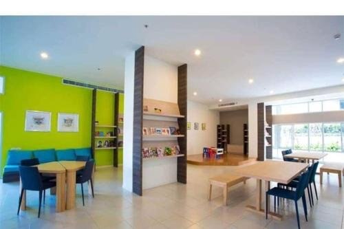 Lumpini Vacation Apartment - Tap to explore photos