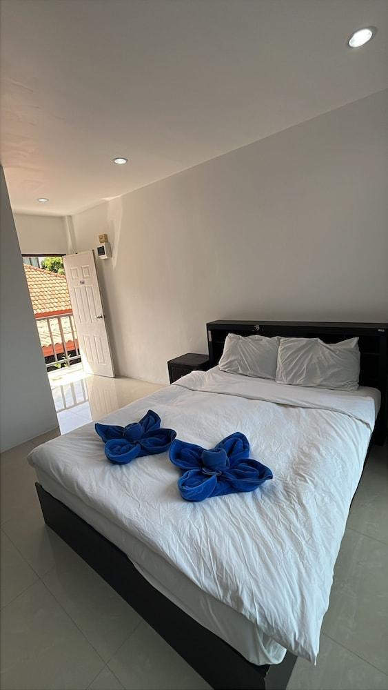 Superpro Samui Room Type - Superior Queen Included Training Platinum Package