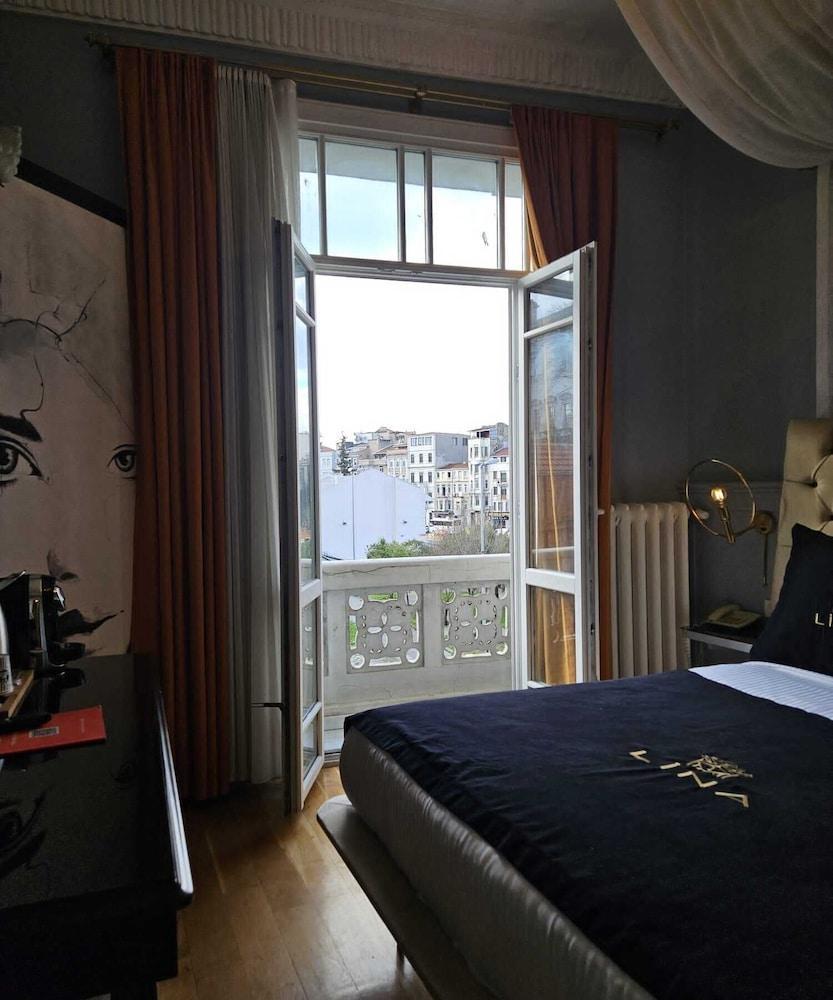Lina Hotel Taksim Pera - Tap to explore photos