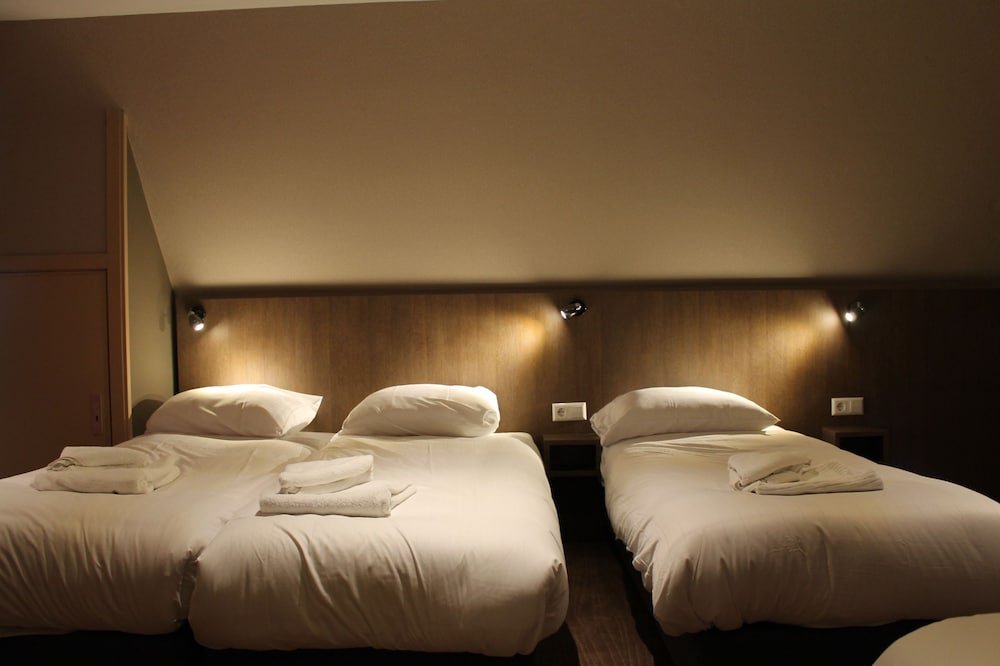 Aston City Hotel Room Type - Family Room (5 persons)