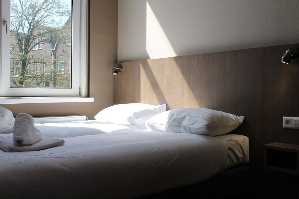Aston City Hotel Room Type - Standard Double Room
