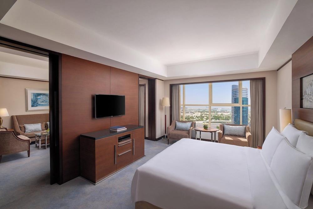 Grand Millennium Dubai Room Type - Executive Suite, 1 Bedroom, Club Lounge Access, City View Grand Millennium Dubai Room Type - Executive Suite, 1 Bedroom, Club Lounge Access, City View