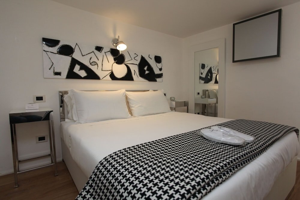 LHP Suite Piazza del Popolo Room Type - Luxury Apartment (via Angelo Brunetti 24)